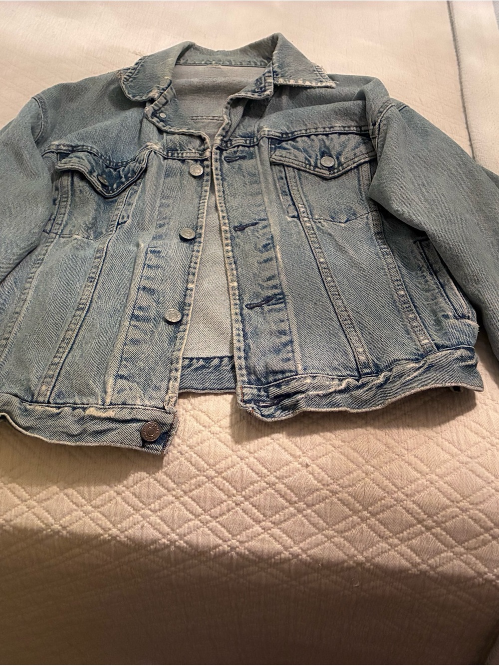 What a find! GAP Women’s Jean Jacket from the Early 80’s! Nicely, Lovingly Worn!